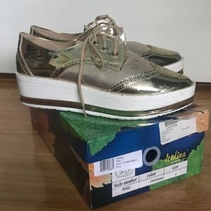 Sz7 Champagne Gold Platform Sneakers
